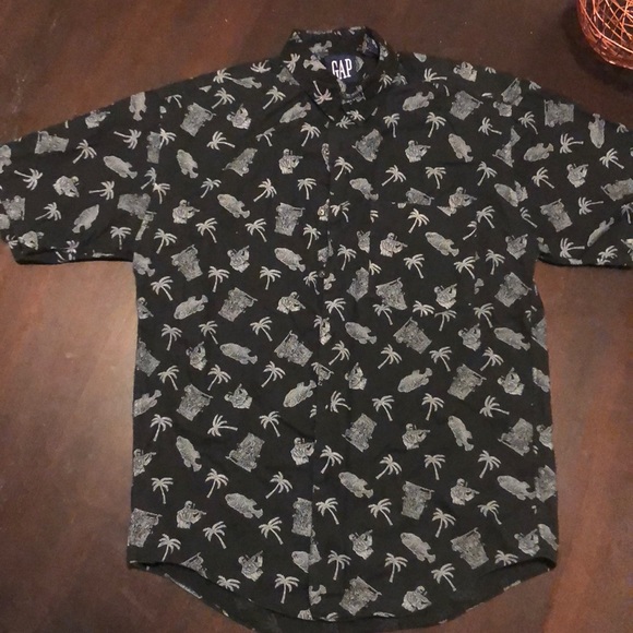 Men’s Gap short sleeve button down - Picture 1 of 4
